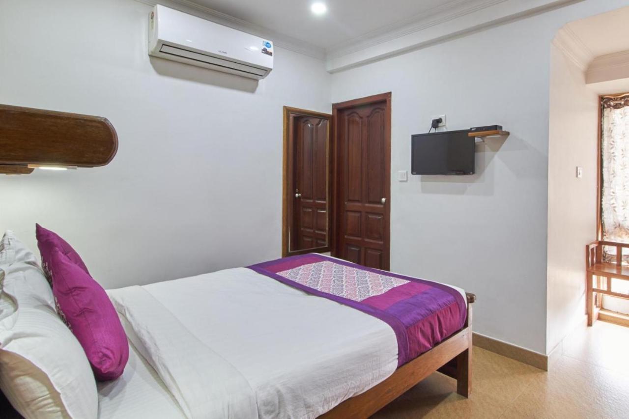 Hotel Mart View Kochi Eksteriør bilde