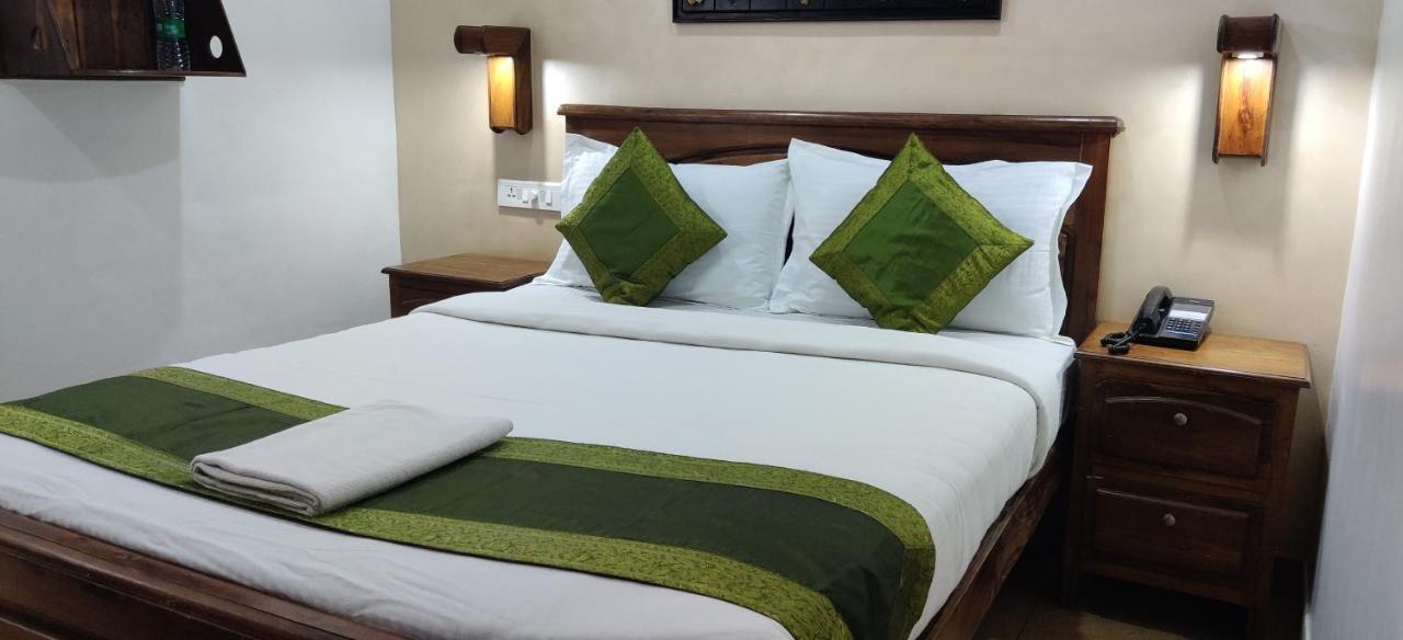 Hotel Mart View Kochi Eksteriør bilde